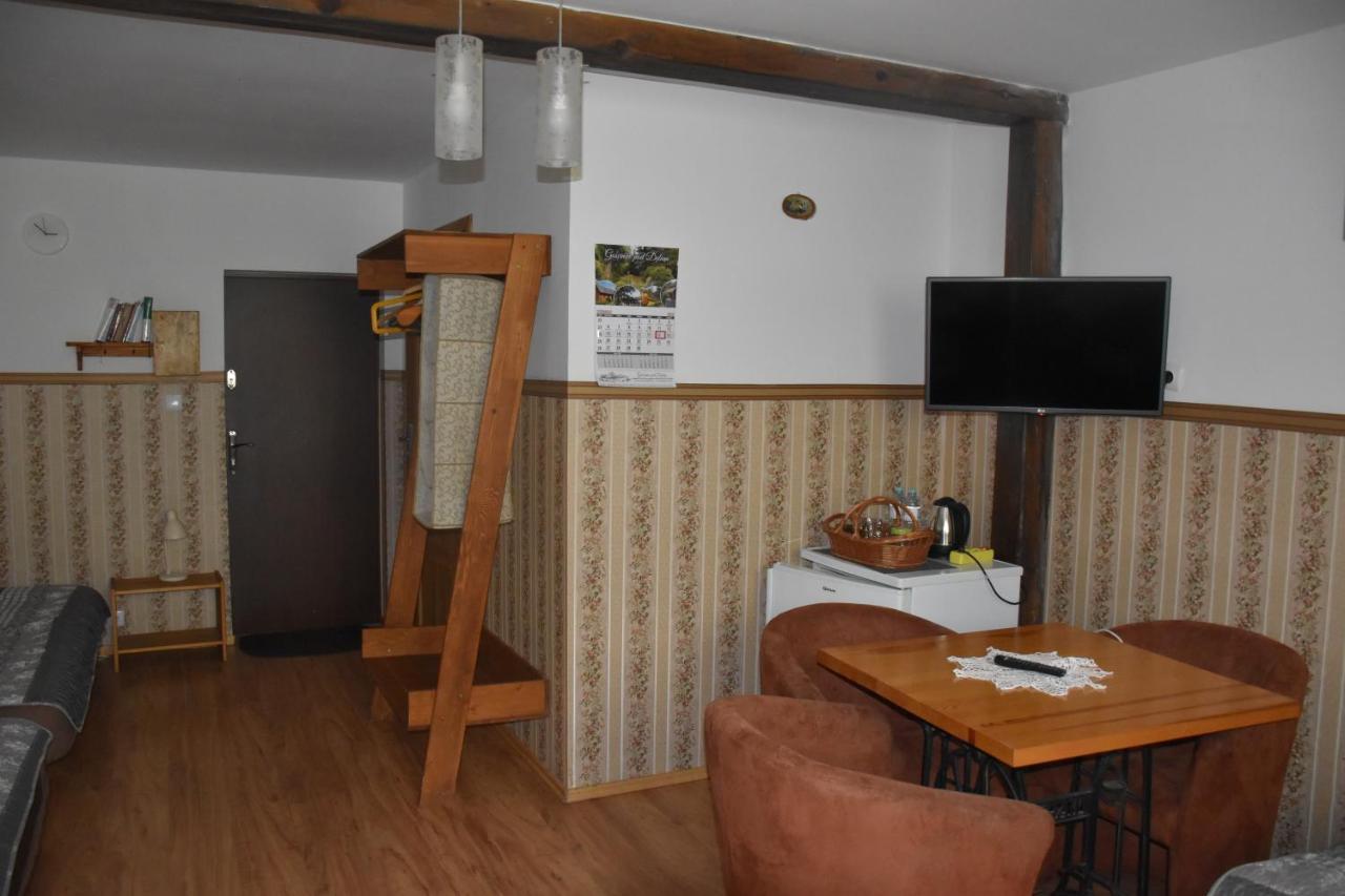 Gosciniec Pod Debem Villa Trzciel Exteriör bild